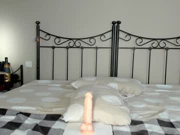 girl cam all day mazeekiin image #8343348