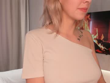 girl cam all day glennafarlow image #7090408