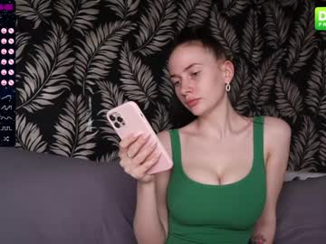 girl cam all day fallen_angel_18 image #1601177