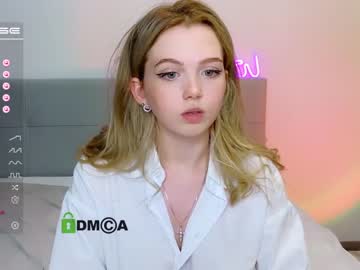 girl cam all day small_blondee image #4689990