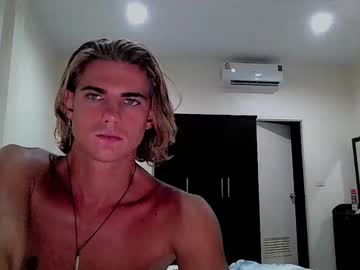 man cam all day guys_from_the_bench image #4131564