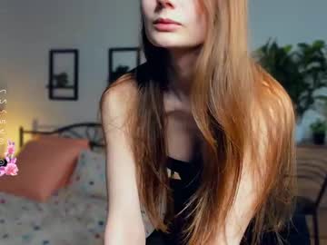 girl cam all day _g1ltter_ image #9021480
