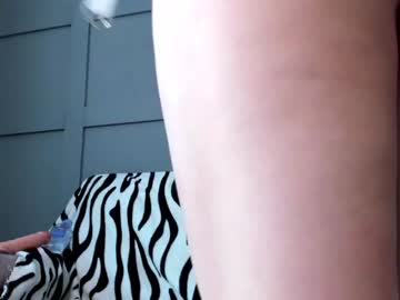 girl cam all day daily_love image #2080593