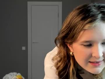 girl cam all day shy_leslye image #8155910