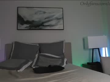 couple cam all day ari_lovexo image #2810530