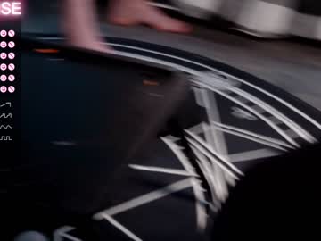 girl cam all day careful_i_bite image #3725889