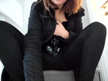girl cam all day eatmypie69 image #3553161