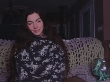 girl cam all day chroniclove image #3971888