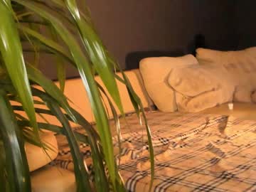 girl cam all day linellali image #2808692