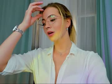 girl cam all day emmi_rosee image #1910721