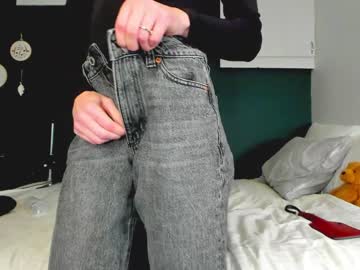 girl cam all day innocentprovenguilty image #3356480