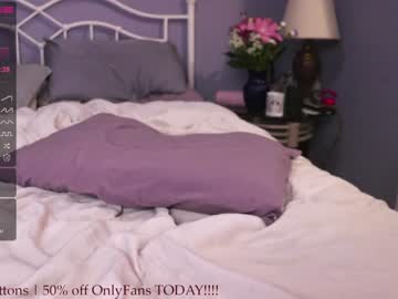 girl cam all day autumnbuttons image #3963863