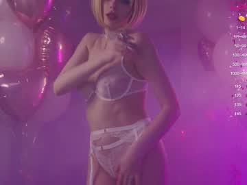 girl cam all day holliwould_ image #4141055
