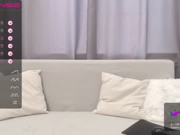 girl cam all day divaannie image #4087552