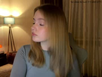 girl cam all day ksenomi image #9385811