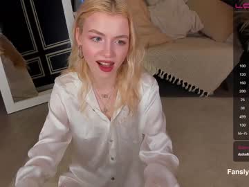 girl cam all day elizabethmad image #4726821