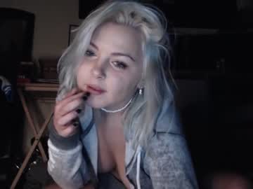 girl cam all day kipsy420 image #1011454