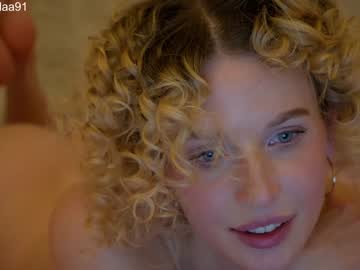 girl cam all day ellaa91 image #6133640