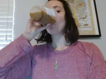 girl cam all day college_peach image #1618310