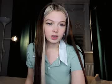 girl cam all day small_blondee image #5667741