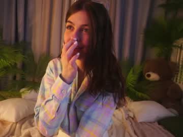 girl cam all day hannasthesia image #4092539