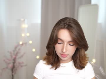 girl cam all day silent_chill image #5147339