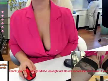 couple cam all day milf_viktoria image #611371