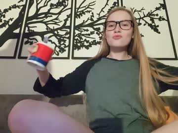couple cam all day angry_girl image #2687219