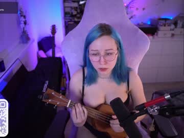 girl cam all day blue_mooncat image #6965252