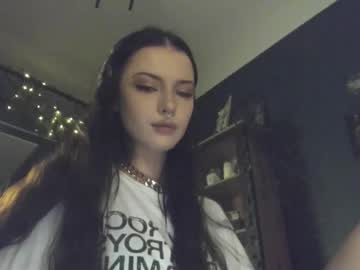 girl cam all day bmwm5f90 image #8975671
