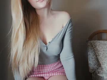 girl cam all day _o0o__ image #9149854