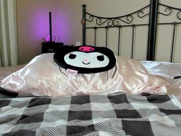 girl cam all day mazeekiin image #8472595