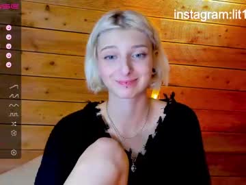 girl cam all day lit1le_kitty_ image #2639781