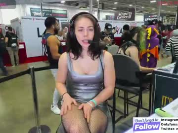 girl cam all day mayasings image #5839972