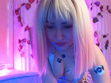 girl cam all day luna_drips image #2031480