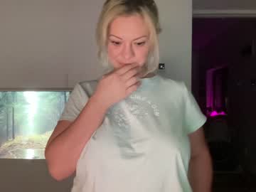 girl cam all day kiradivine image #2801449