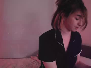 girl cam all day lizmreow image #1835217