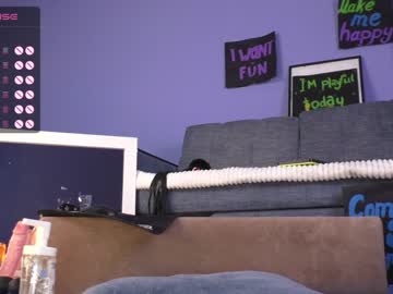 girl cam all day queenelia image #5819420