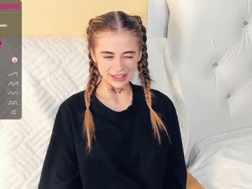 girl cam all day evalanis image #2646568