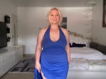 girl cam all day kiradivine image #6992865