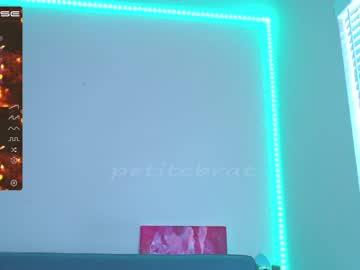 girl cam all day petitebrat image #3095455