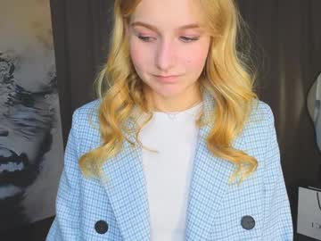 girl cam all day emilyhewell image #8212977