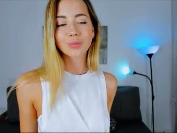 girl cam all day emmi_rosee image #3340168