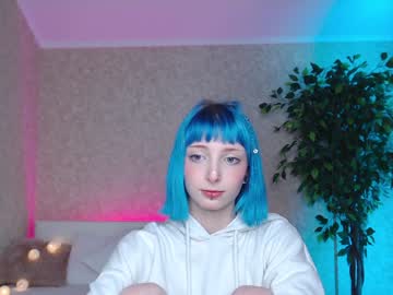 girl cam all day lit1le_kitty_ image #1033252