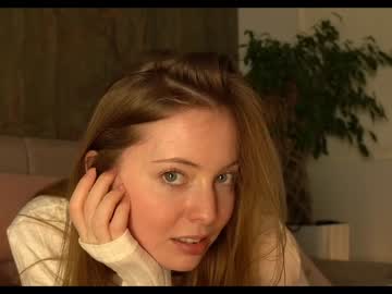 girl cam all day mona_elisa image #8548398