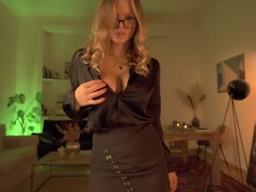 girl cam all day thelawofattraction image #426584