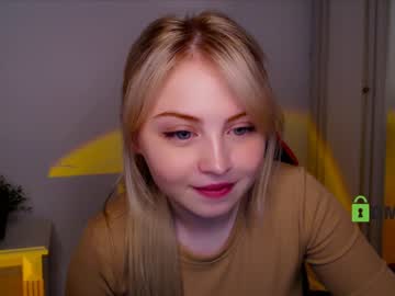 girl cam all day shy_blondiee image #3762971