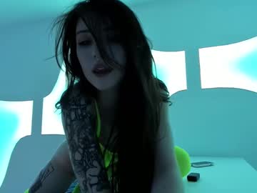 girl cam all day bmwm5f90 image #9056647