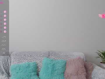 girl cam all day emerald_kittycat image #6353909