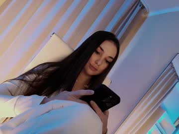 girl cam all day hollyextra image #9583957